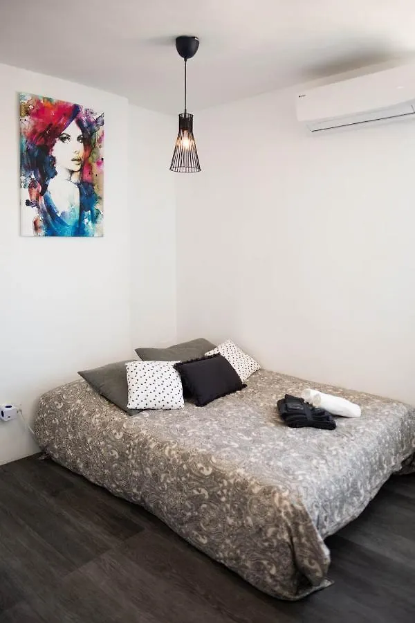 아파트 Casa Zoe - Apartamentos En Suite Budha - Buenas Vibras! Edificio #Lasnaciones 베날마데나코스타