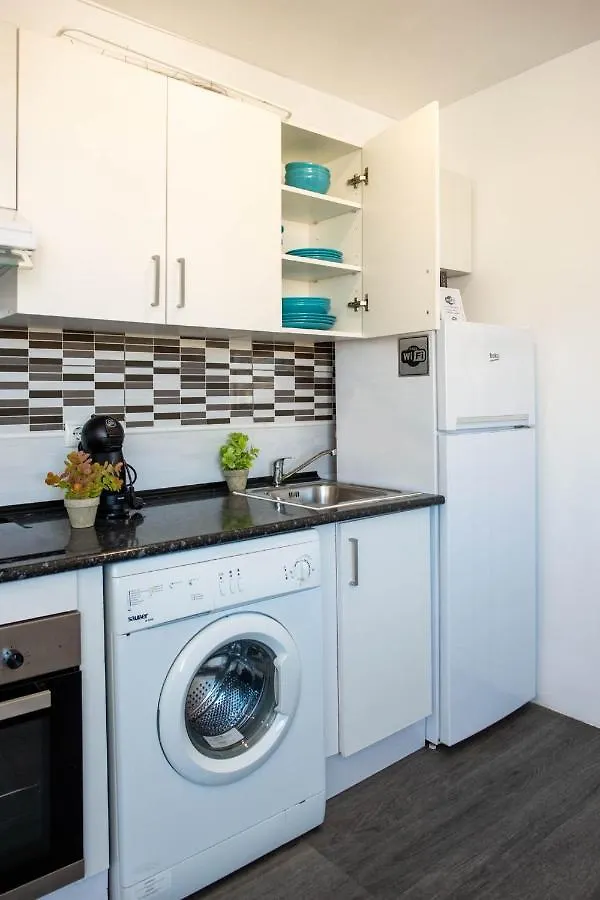 Casa Zoe - Apartamentos En Suite Budha - Buenas Vibras! Edificio #Lasnaciones Benalmádena