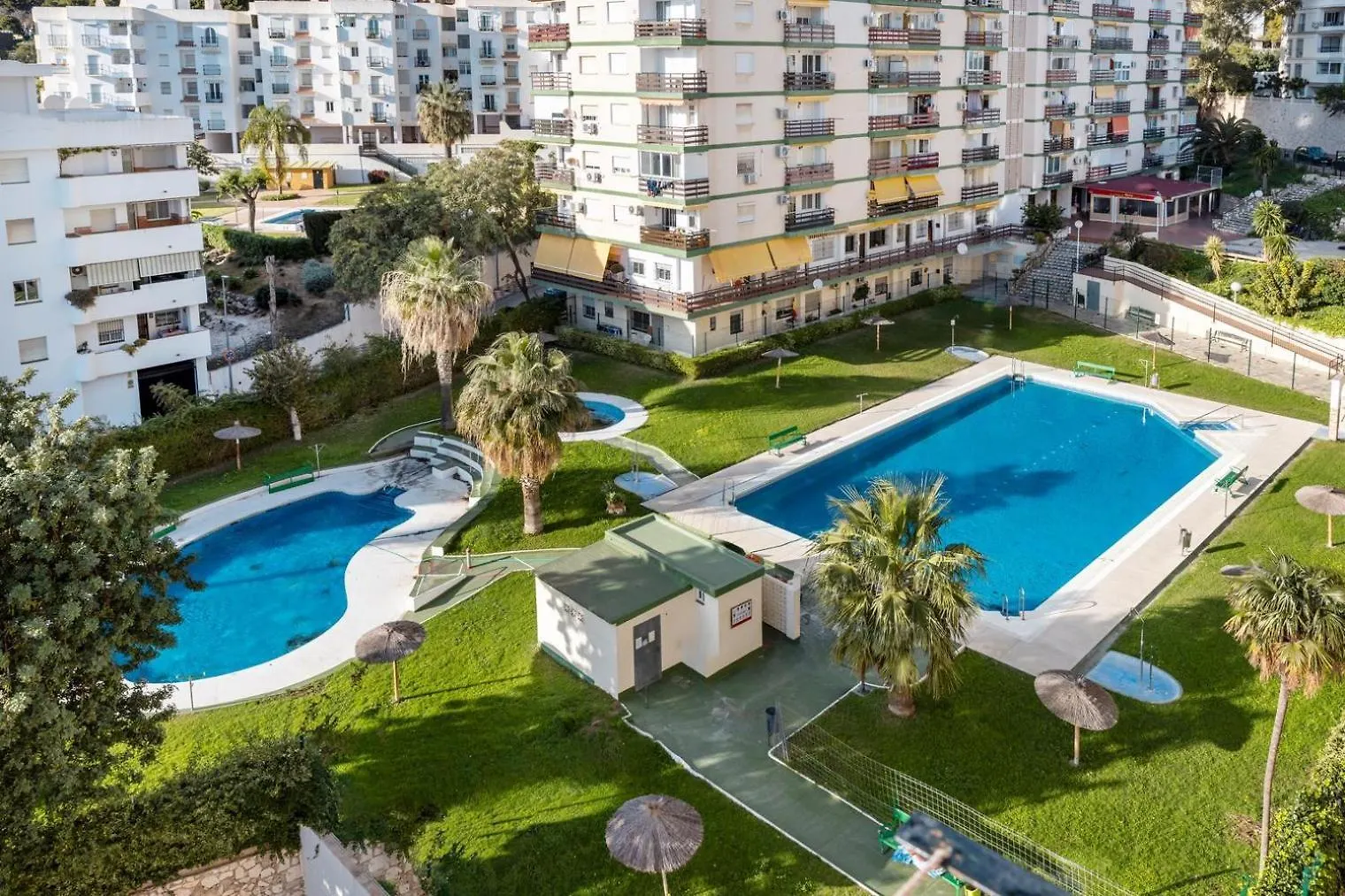 Casa Zoe - Apartamentos En Suite Budha - Buenas Vibras! Edificio #Lasnaciones Benalmádena