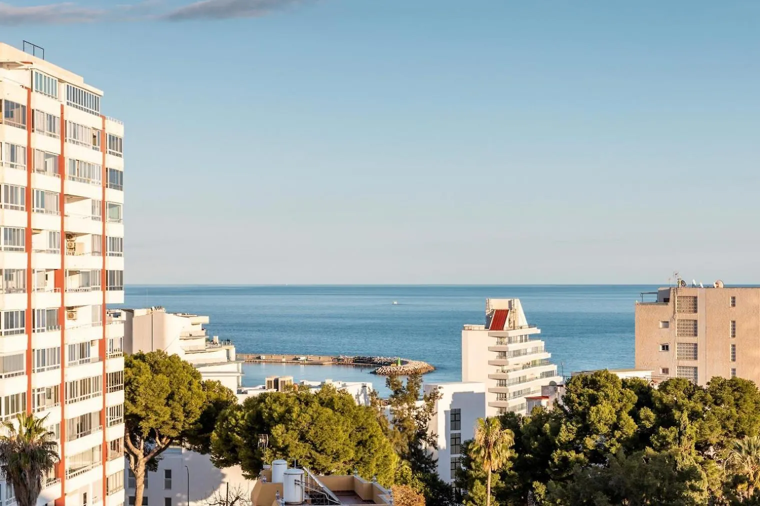 Casa Zoe - Apartamentos En Suite Budha - Buenas Vibras! Edificio #Lasnaciones Benalmádena 0*,